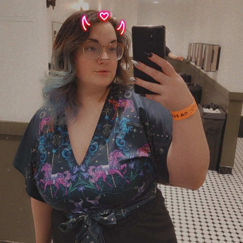 Meet your Posher, Talia